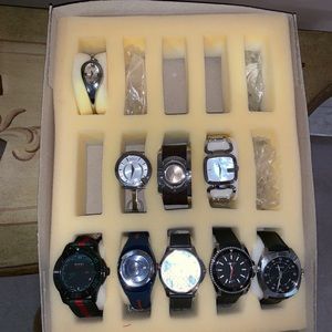 5 mens 4 womens Gucci watches